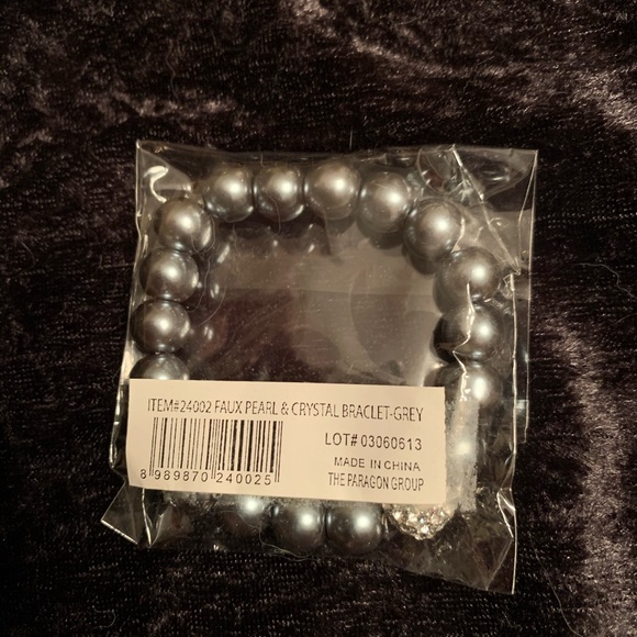 FAUX PEARL & CRYSTAL BRACELET - Picture 3 of 3